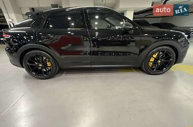 Позашляховик / Кросовер Porsche Cayenne 2024 в 