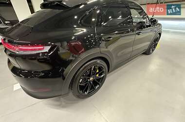 Позашляховик / Кросовер Porsche Cayenne 2024 в 