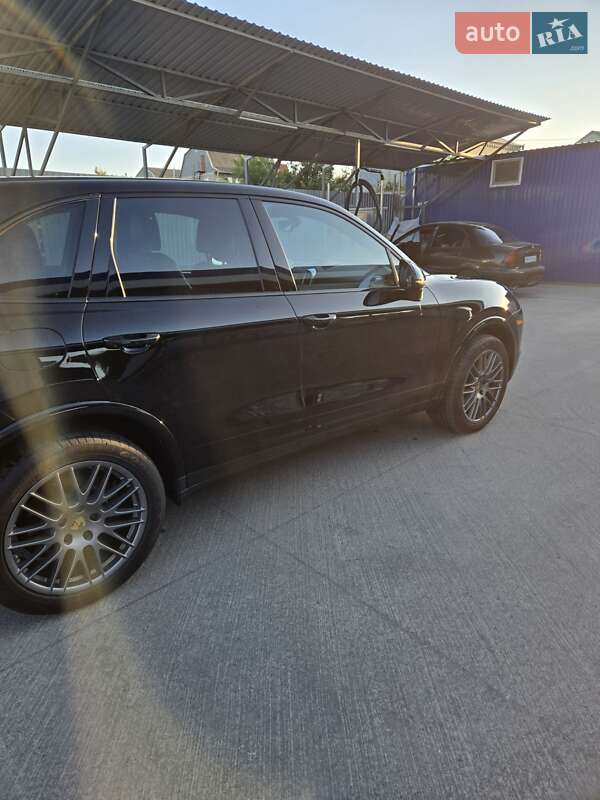 Внедорожник / Кроссовер Porsche Cayenne 2016 в Одессе