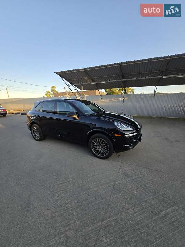 Внедорожник / Кроссовер Porsche Cayenne 2016 в Одессе