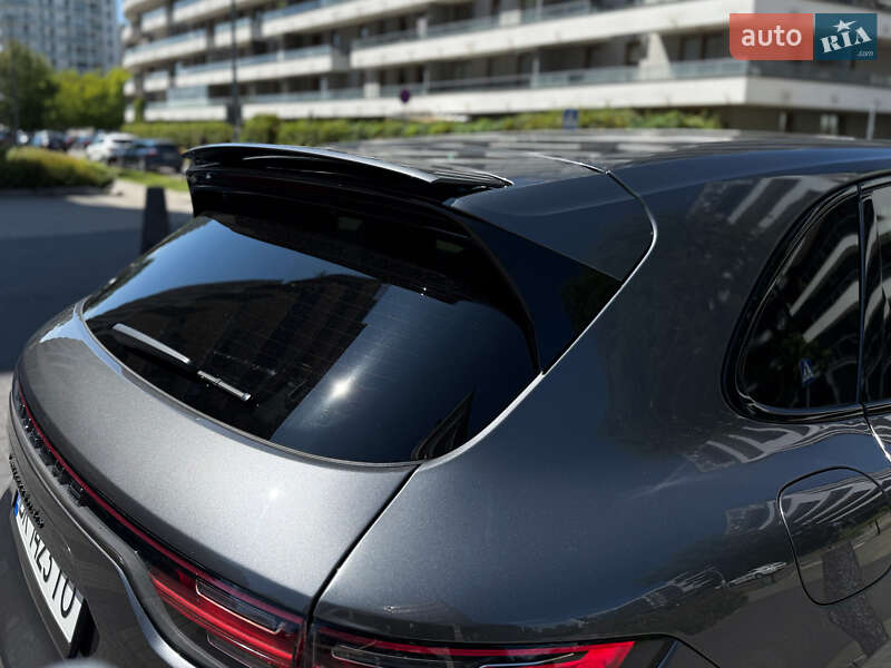Внедорожник / Кроссовер Porsche Cayenne 2023 в Ровно