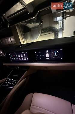 Внедорожник / Кроссовер Porsche Cayenne 2023 в 