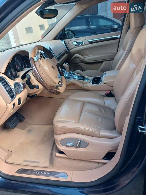 Внедорожник / Кроссовер Porsche Cayenne 2012 в Львове
