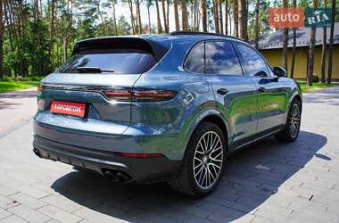 Внедорожник / Кроссовер Porsche Cayenne 2019 в 