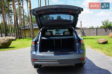 Внедорожник / Кроссовер Porsche Cayenne 2019 в 