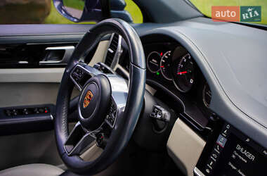 Внедорожник / Кроссовер Porsche Cayenne 2019 в 