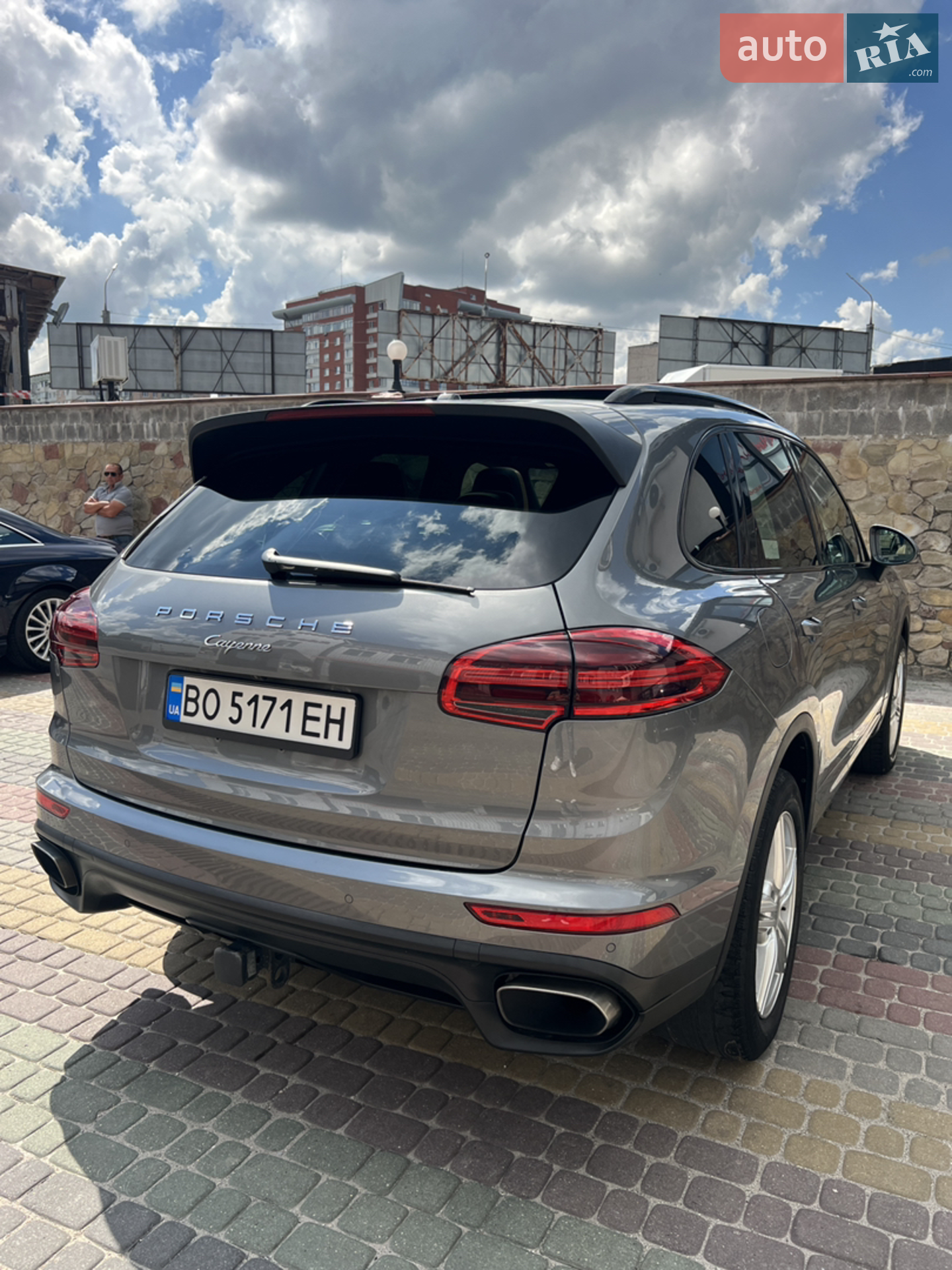 2016 Porsche Cayenne - мініатюра 23