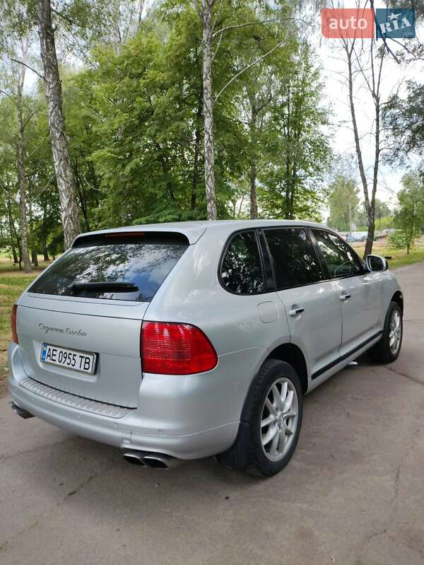 Внедорожник / Кроссовер Porsche Cayenne 2003 в Вольногорске