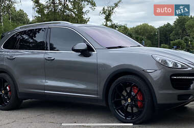 Внедорожник / Кроссовер Porsche Cayenne 2010 в Киеве