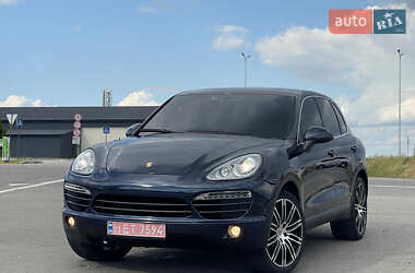 Внедорожник / Кроссовер Porsche Cayenne 2012 в 