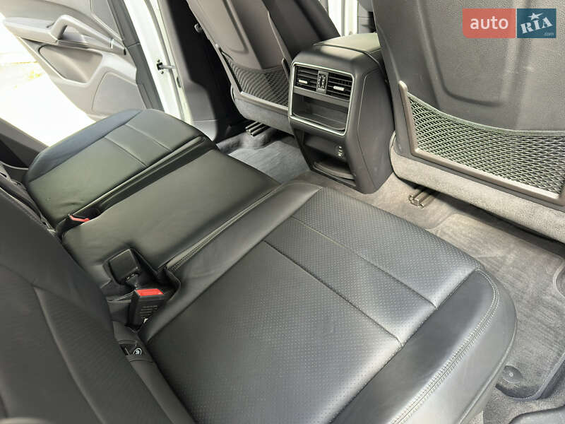 Внедорожник / Кроссовер Porsche Cayenne 2018 в Одессе фото 31 Внедорожник / Кроссовер Porsche Cayenne 2018 в Одессе