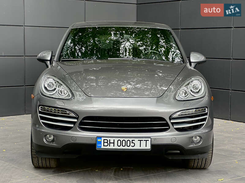 Внедорожник / Кроссовер Porsche Cayenne 2014 в Одессе