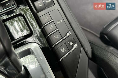 Внедорожник / Кроссовер Porsche Cayenne 2014 в 
