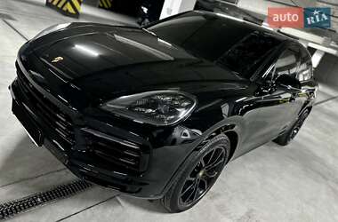 Внедорожник / Кроссовер Porsche Cayenne 2019 в 