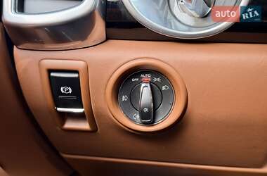 Внедорожник / Кроссовер Porsche Cayenne 2016 в 