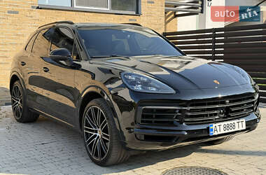 Внедорожник / Кроссовер Porsche Cayenne 2021 в 