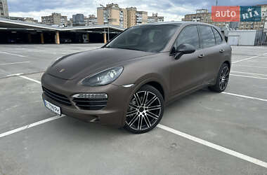 Внедорожник / Кроссовер Porsche Cayenne 2010 в Киеве