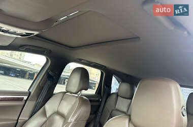 Позашляховик / Кросовер Porsche Cayenne 2010 в 