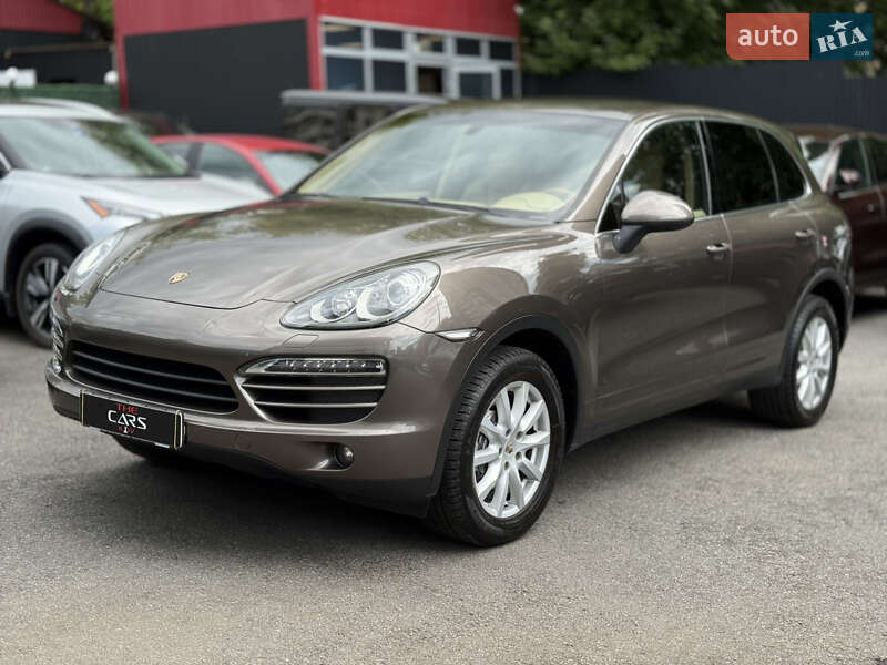 Позашляховик / Кросовер Porsche Cayenne 2010 в Києві