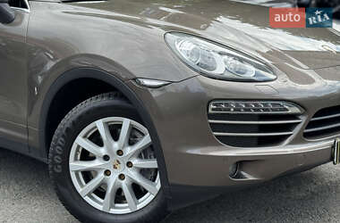 Внедорожник / Кроссовер Porsche Cayenne 2010 в 