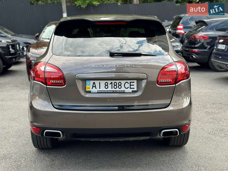Позашляховик / Кросовер Porsche Cayenne 2010 в Києві