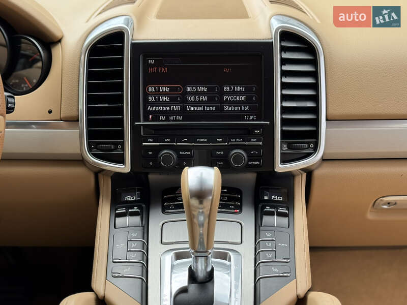 Позашляховик / Кросовер Porsche Cayenne 2010 в Києві