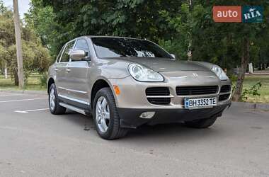 Внедорожник / Кроссовер Porsche Cayenne 2003 в 