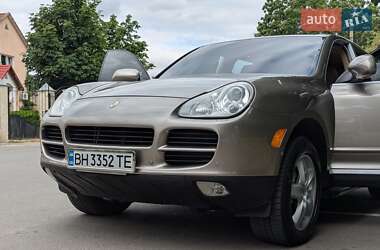 Внедорожник / Кроссовер Porsche Cayenne 2003 в 