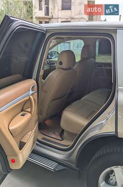 Внедорожник / Кроссовер Porsche Cayenne 2003 в 
