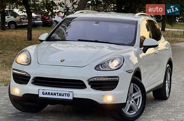 Внедорожник / Кроссовер Porsche Cayenne 2011 в 
