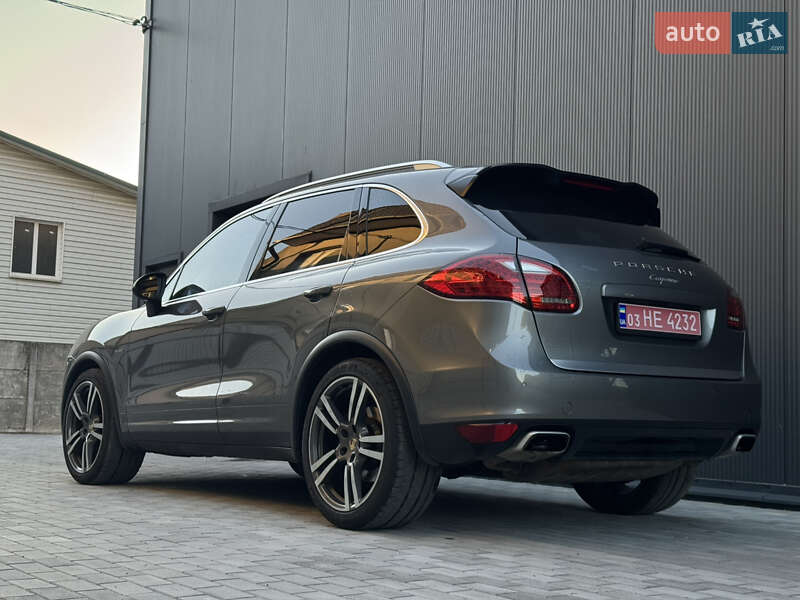 Внедорожник / Кроссовер Porsche Cayenne 2011 в Остроге фото 9 Внедорожник / Кроссовер Porsche Cayenne 2011 в Остроге