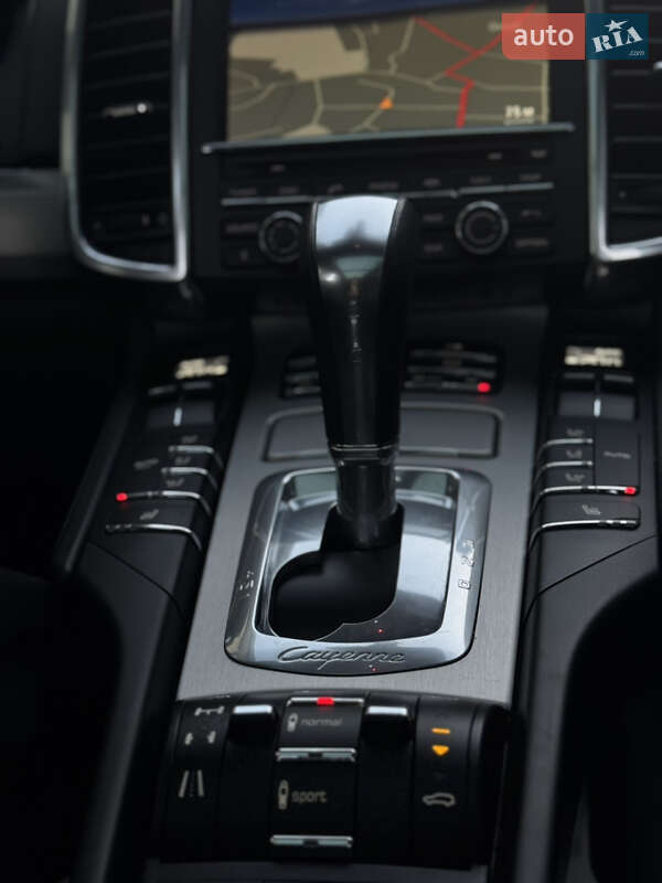 Внедорожник / Кроссовер Porsche Cayenne 2011 в Остроге фото 23 Внедорожник / Кроссовер Porsche Cayenne 2011 в Остроге