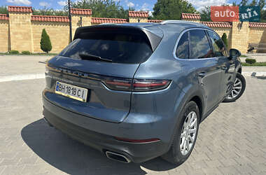 Позашляховик / Кросовер Porsche Cayenne 2018 в 