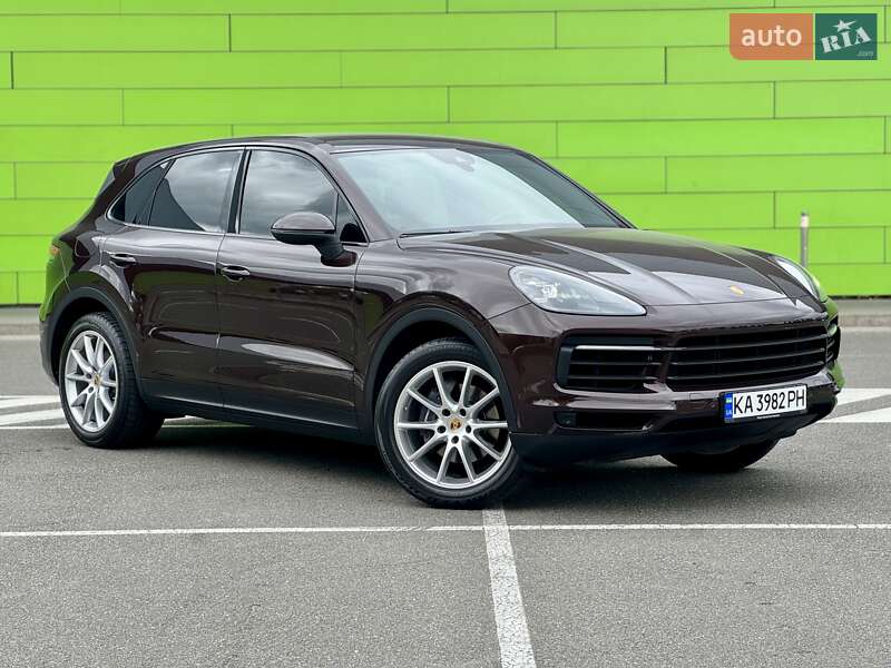 Внедорожник / Кроссовер Porsche Cayenne 2018 в Киеве