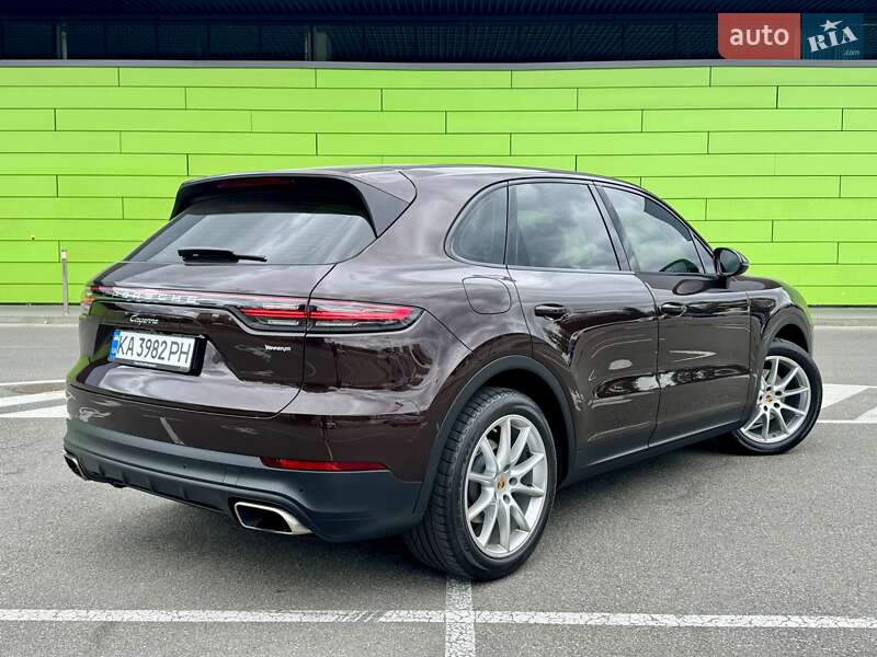 Внедорожник / Кроссовер Porsche Cayenne 2018 в Киеве