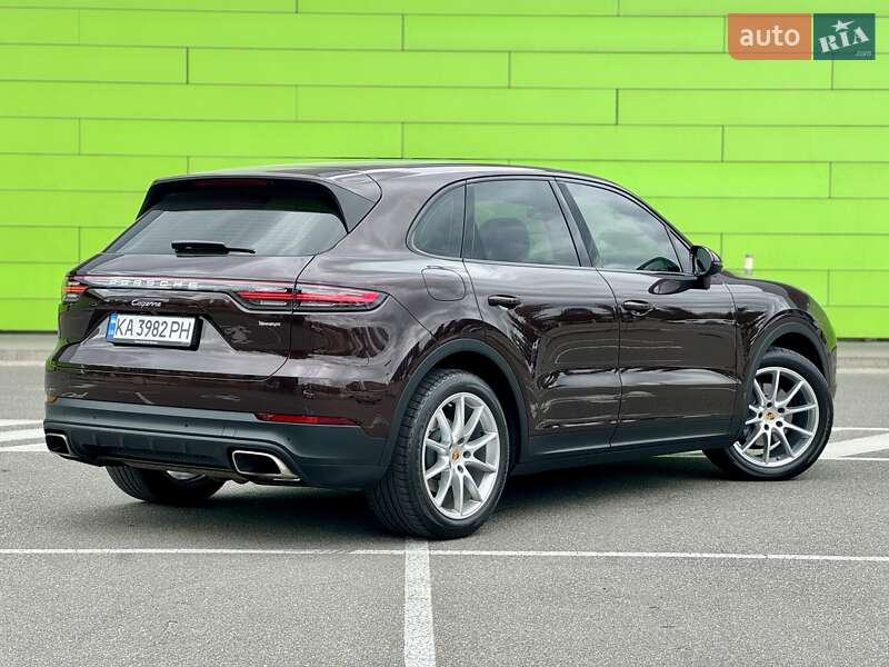 Внедорожник / Кроссовер Porsche Cayenne 2018 в Киеве