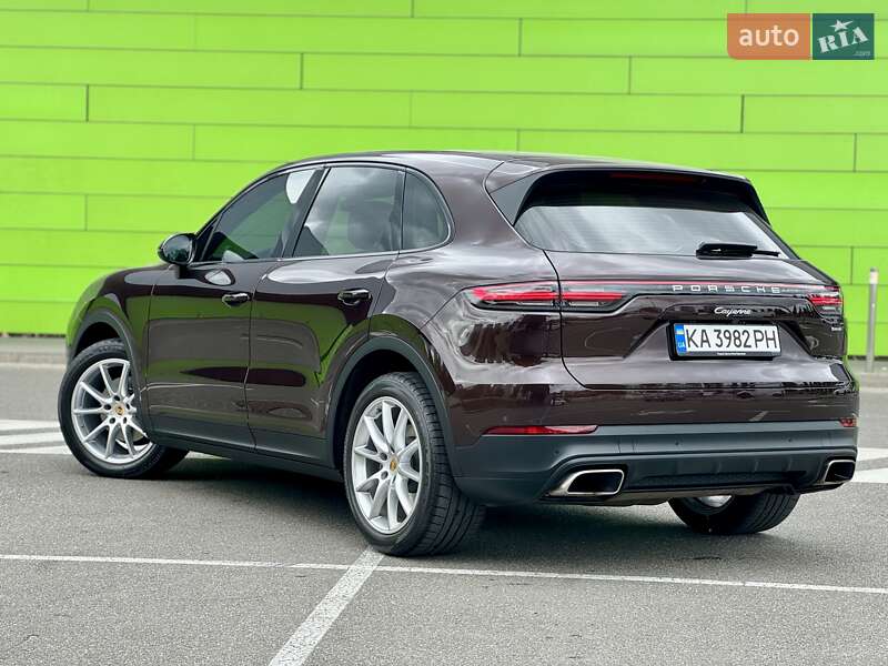 Внедорожник / Кроссовер Porsche Cayenne 2018 в Киеве