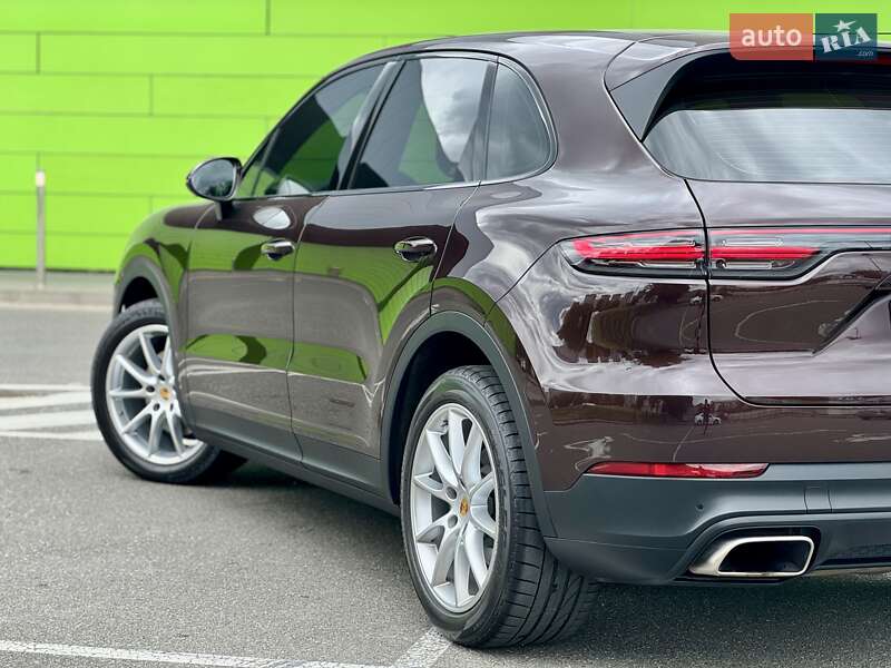Внедорожник / Кроссовер Porsche Cayenne 2018 в Киеве