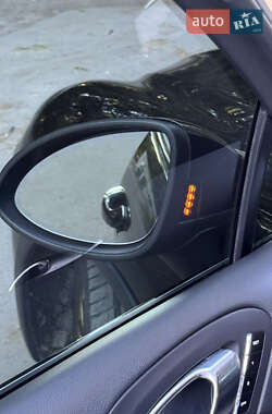 Внедорожник / Кроссовер Porsche Cayenne 2011 в 