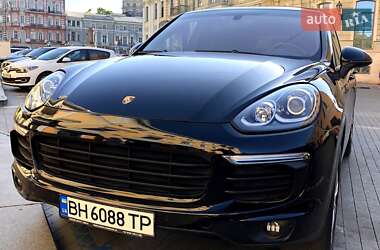 Внедорожник / Кроссовер Porsche Cayenne 2015 в Одессе