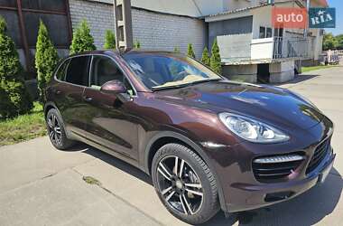 Позашляховик / Кросовер Porsche Cayenne 2013 в 