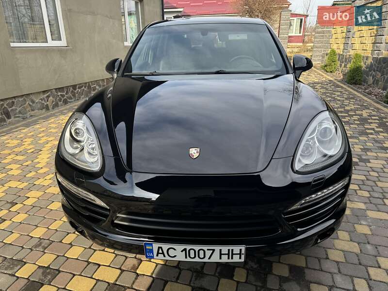Позашляховик / Кросовер Porsche Cayenne 2012 в Горохові