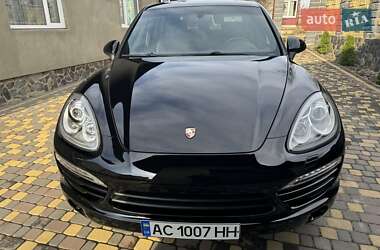 Внедорожник / Кроссовер Porsche Cayenne 2012 в 