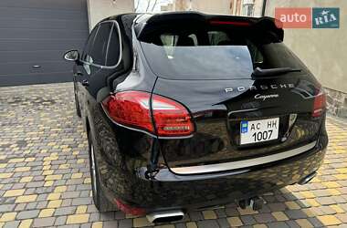 Внедорожник / Кроссовер Porsche Cayenne 2012 в 