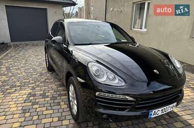 Внедорожник / Кроссовер Porsche Cayenne 2012 в 