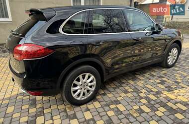 Внедорожник / Кроссовер Porsche Cayenne 2012 в 