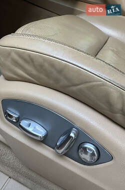 Внедорожник / Кроссовер Porsche Cayenne 2011 в 