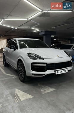 Внедорожник / Кроссовер Porsche Cayenne 2018 в 