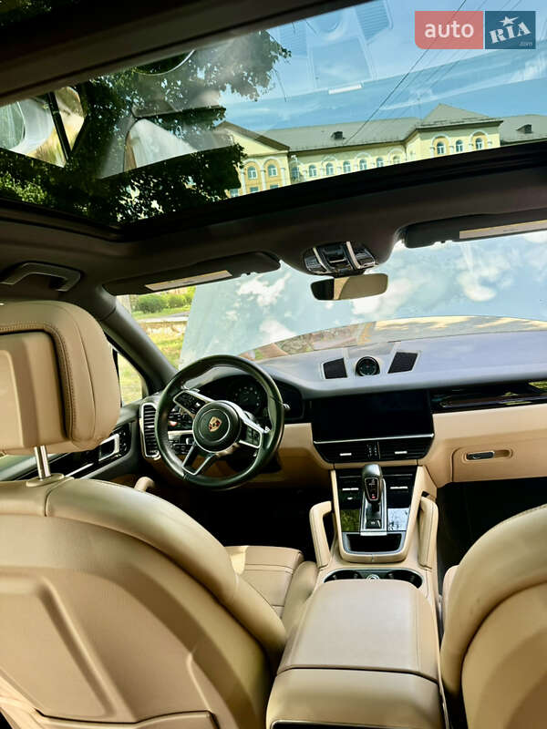 Позашляховик / Кросовер Porsche Cayenne 2019 в Києві