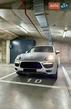 Внедорожник / Кроссовер Porsche Cayenne 2013 в 